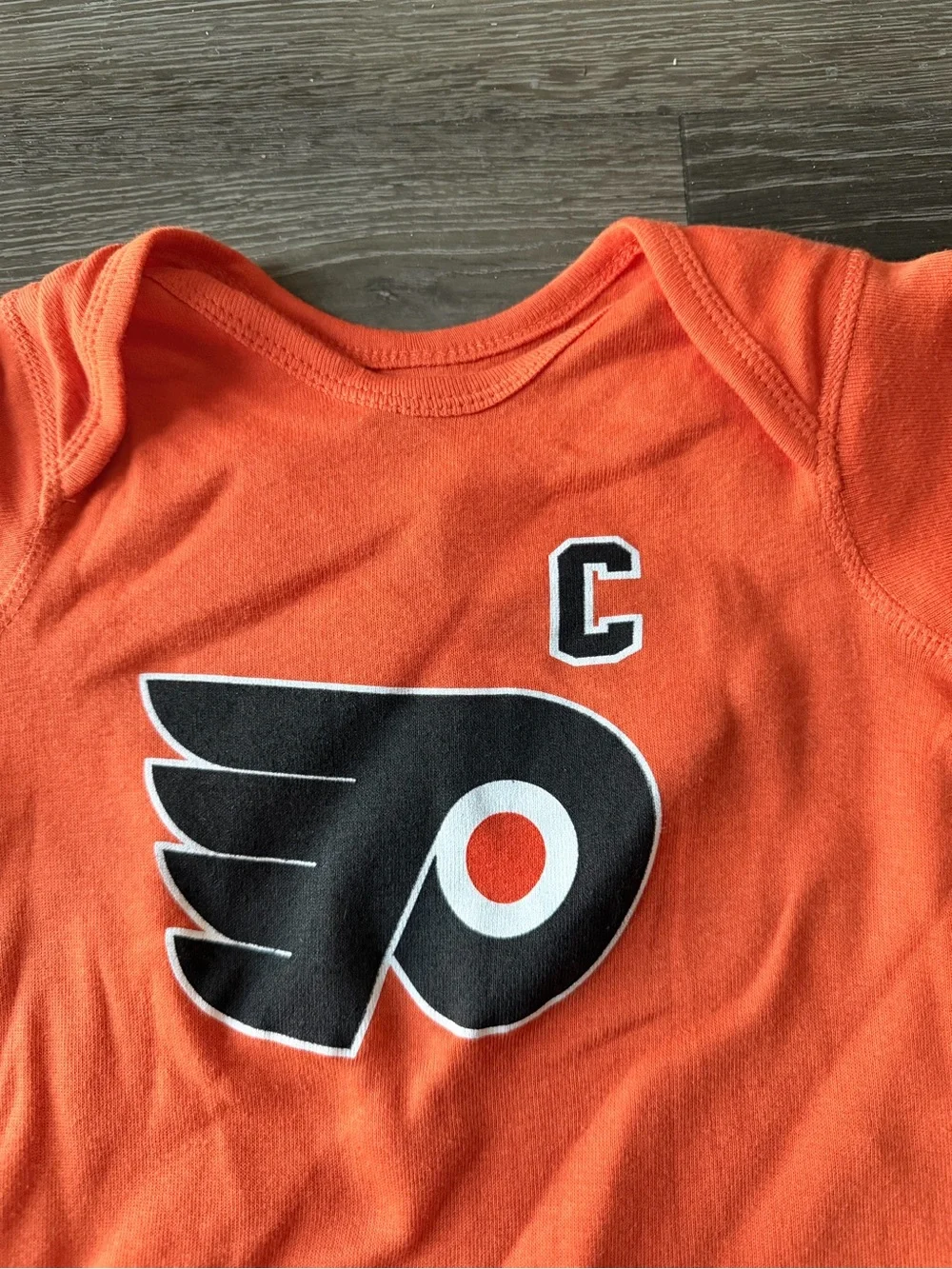 NWT Mitchell& Ness INFANT Philadelphia Flyers NHL LINDROS Size 6/9 Months